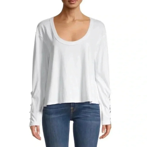 FREE PEOPLE Scoop Neck Peony Button Sleeve Flowy
Tee Top Size XS - Picture 3 of 7